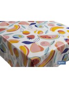 Rollo de hule con diseño de frutas tropical | Protección y estilo para la mesa