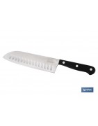 Cuchillo Santoku | Modelo Saffron | Medida de 17,5 cm | Hoja de Acero Inox | Mango de Polioximetileno | Color Negro